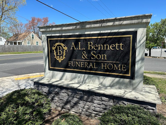 A L Bennett & Son Funeral Home gallery image 3